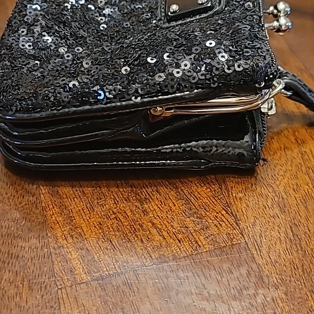 Sequin Crossbody Bag - Picture 4 of 12